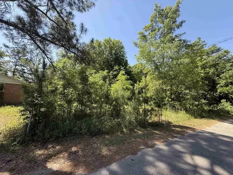 319 Bay St, Mullins, SC 29574