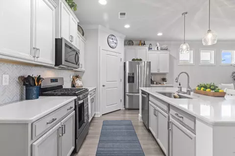 Kitchen - 2862 Stellar Loop, Myrtle Beach, SC 29577 photo 3 of 4