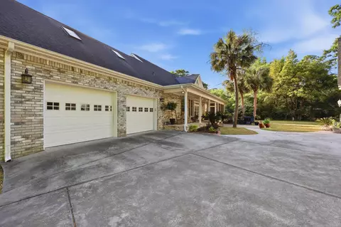 Exterior - 3379 Shadow Moss Ln, Murrells Inlet, SC 29576 photo 4 of 20
