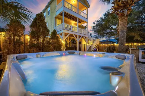 122 Rainbow Dr, Murrells Inlet, SC 29576