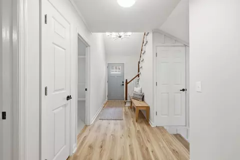 Entry Way - 910 Second Ave, Georgetown, SC 29440 photo 2 of 5