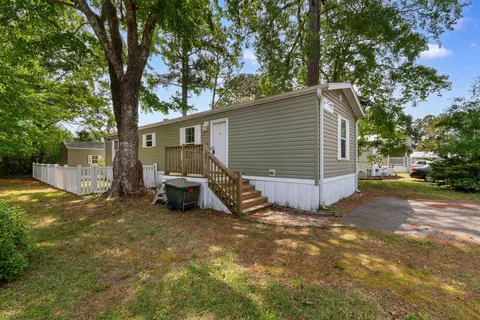 9 Topsail Ln, Murrells Inlet, SC 29576