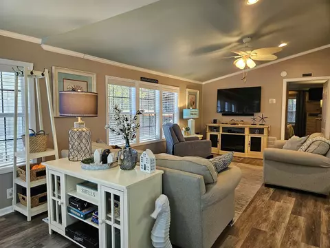 295 Sanddollar Dr, Surfside Beach, SC 29575 photo 5