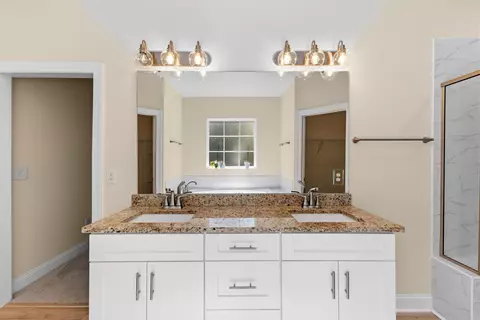Bath - 4699 Red Bluff Rd, Loris, SC 29569 photo 3 of 7