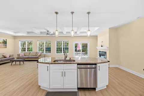 Kitchen - 4699 Red Bluff Rd, Loris, SC 29569 photo 6 of 6