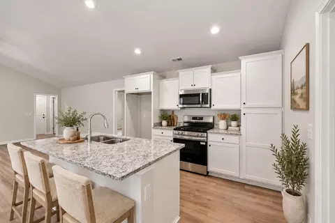 Kitchen - 54 Bennington Ct, Georgetown, SC 29440 photo 1 of 1