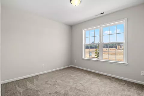 Bedroom - 64 Bennington Ct, Georgetown, SC 29440 photo 4 of 7