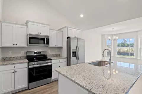 Kitchen - 64 Bennington Ct, Georgetown, SC 29440 photo 1 of 2