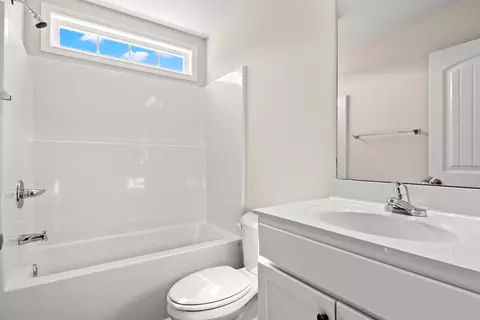 Bath - 64 Bennington Ct, Georgetown, SC 29440 photo 2 of 2