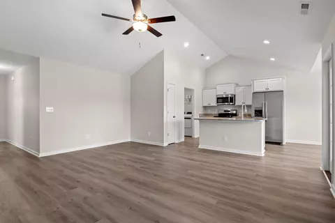 Entry Way - 64 Bennington Ct, Georgetown, SC 29440 photo 2 of 2