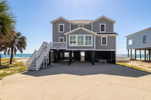 2045 S Waccamaw Dr, Murrells Inlet, SC 29576