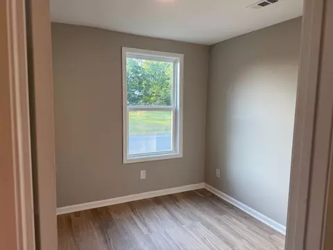 512 E Liberty St, Marion, SC 29571 photo 3