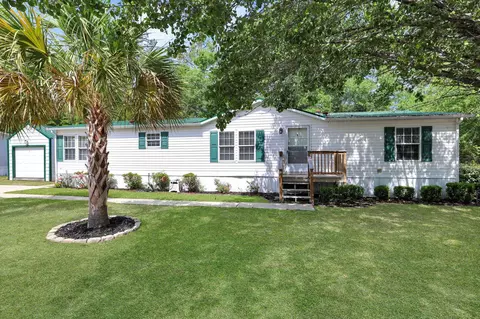 1032 Palm Dr, Conway, SC 29526