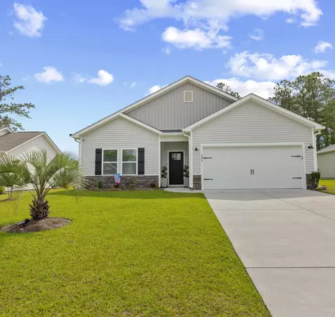 386 Long Meadow Dr, Loris, SC 29569
