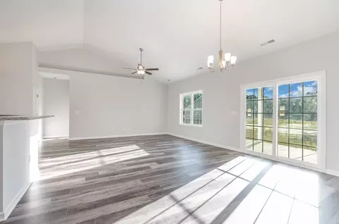 Living - 65 Bennington Ct, Georgetown, SC 29440 photo 4 of 4