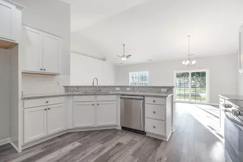 Kitchen - 65 Bennington Ct, Georgetown, SC 29440 photo 3 of 3