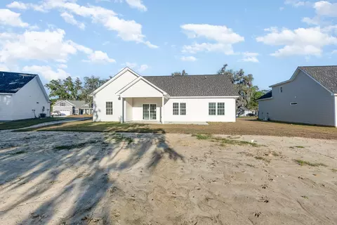 Exterior - 55 Bennington Ct, Georgetown, SC 29440 photo 8 of 8