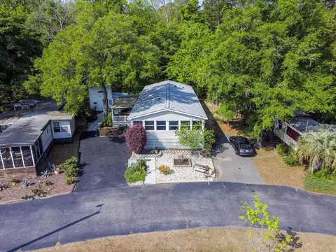 61 Saxon Ct, Murrells Inlet, SC 29576