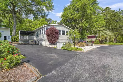 61 Saxon Ct, Murrells Inlet, SC 29576