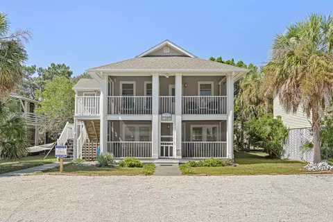 615 Doyle Ave, Pawleys Island, SC 29585