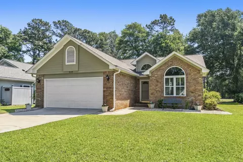 210 Carrington Dr, Pawleys Island, SC 29585