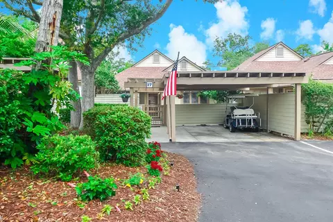 460 Ocean Creek Dr #17, Myrtle Beach, SC 29572