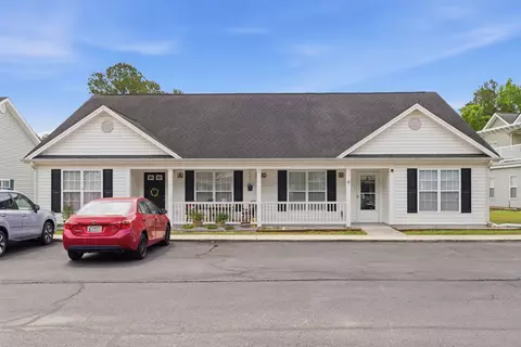 300 Country Manor Dr #B, Conway, SC 29526