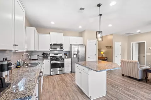Kitchen - 192 Long Leaf Pine Dr, Conway, SC 29526 photo 6 of 6