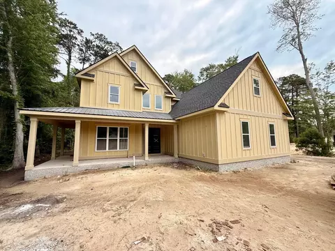 1120 Crooked Oak Dr, Pawleys Island, SC 29585