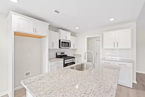 Kitchen - 908 Woodside Dr, Conway, SC 29526 photo 2 of 2