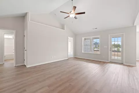 Living - 908 Woodside Dr, Conway, SC 29526 photo 1 of 2