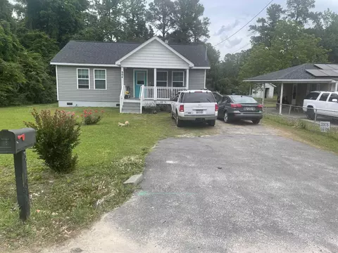 904 W Hemlock St, Andrews, SC 29510