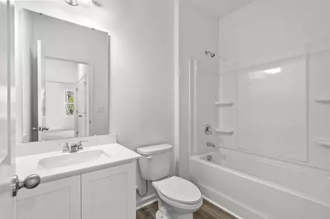 Bath - 140 Admiral St, Conway, SC 29526 photo 2 of 2