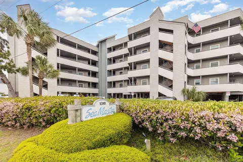 1310 N Waccamaw Dr #211, Murrells Inlet, SC 29576