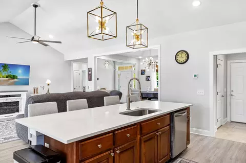 Kitchen - 1478 Red Bluff Rd, Loris, SC 29569 photo 6 of 8