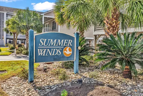 1521 N Waccamaw Dr, Murrells Inlet, SC 29576