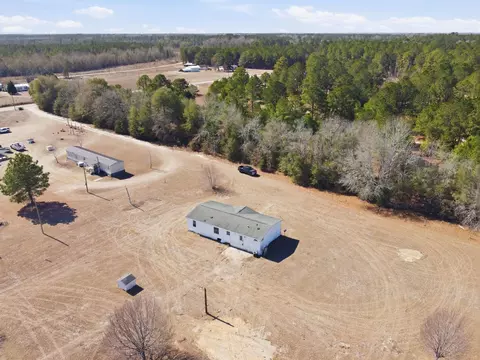 9976 Lake Swamp Rd, Nichols, SC 29581