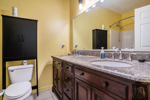 Bath - 512 35th Ave N #2, Myrtle Beach, SC 29577 photo 4 of 5