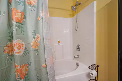 Bath - 512 35th Ave N #2, Myrtle Beach, SC 29577 photo 5 of 5