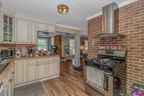 Kitchen - 103 Beneventum Rd, Georgetown, SC 29440 photo 3 of 5