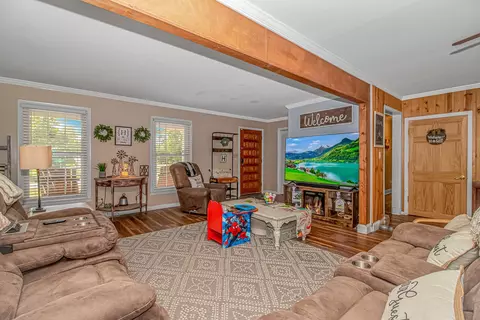 Living - 103 Beneventum Rd, Georgetown, SC 29440 photo 4 of 4