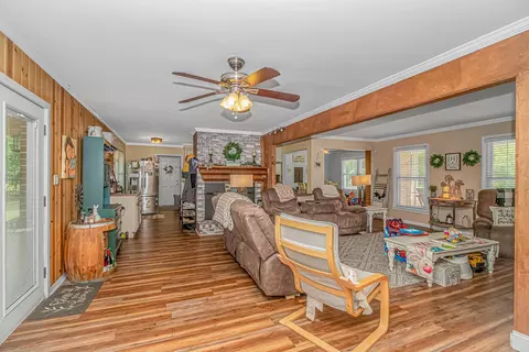 Entry Way - 103 Beneventum Rd, Georgetown, SC 29440 photo 2 of 4