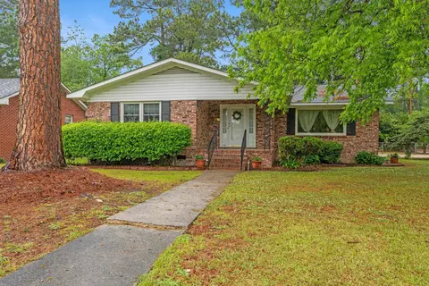 107 E Melrose Ave, Mullins, SC 29574