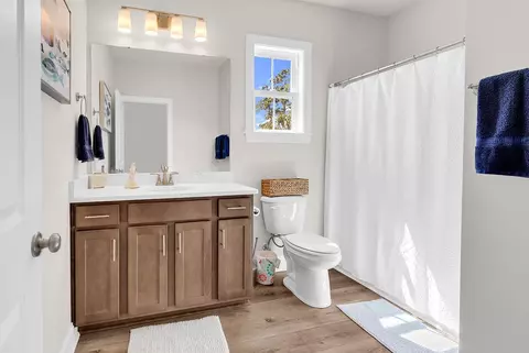 Bath - 845 Commanders Island Rd, Georgetown, SC 29440 photo 4 of 5