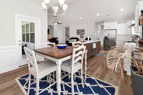 Dining - 845 Commanders Island Rd, Georgetown, SC 29440 photo 2 of 2