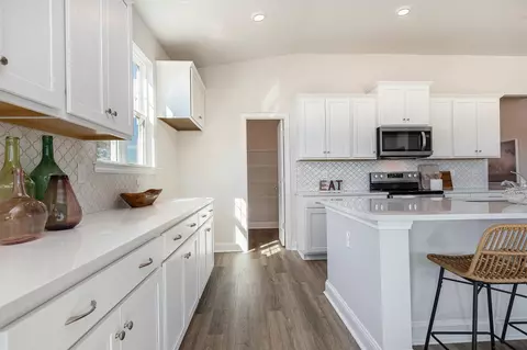 Kitchen - 205 Blueberry Fields Ct, Longs, SC 29568 photo 4 of 6
