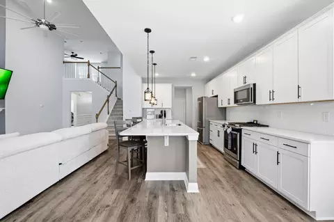Kitchen - 929 Pelagic Loop, Myrtle Beach, SC 29579 photo 4 of 6