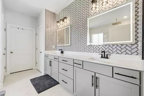 Bath - 929 Pelagic Loop, Myrtle Beach, SC 29579 photo 1 of 10