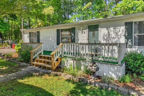 8 Coral Cv, Murrells Inlet, SC 29576