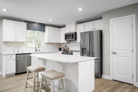 Kitchen - 321 Shallow Bay Rd, Conway, SC 29526 photo 1 of 2